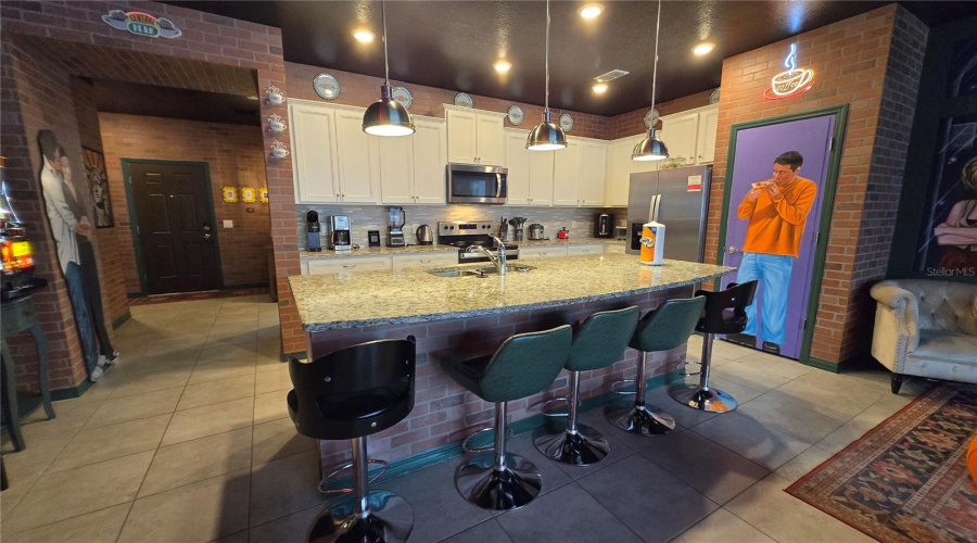 DAVENPORT, Florida 33897, 5 Bedrooms Bedrooms, ,4 BathroomsBathrooms,Residential,For Sale,LANA,0,MFRO6328460