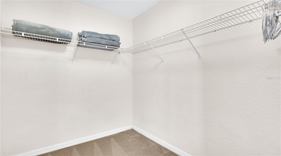 Walk-in closet in bedroom#2'