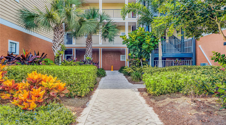 KISSIMMEE, Florida 34747, 2 Bedrooms Bedrooms, ,2 BathroomsBathrooms,Residential,For Sale,PIRATES RETREAT,0,MFRO6328494