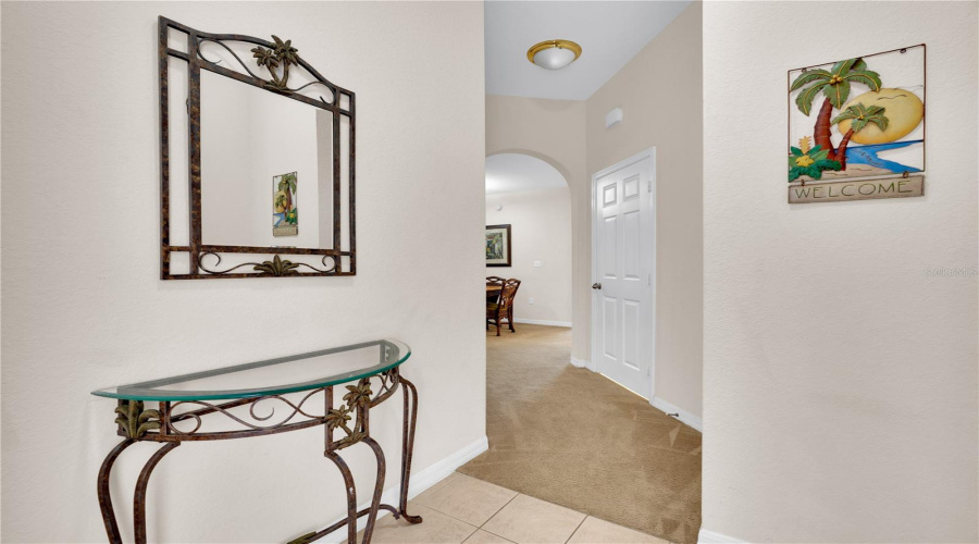 Foyer.