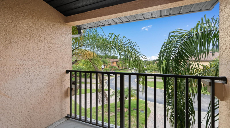 DAVENPORT, Florida 33897, 3 Bedrooms Bedrooms, ,2 BathroomsBathrooms,Residential,For Sale,CALABRIA,0,MFRO6328174