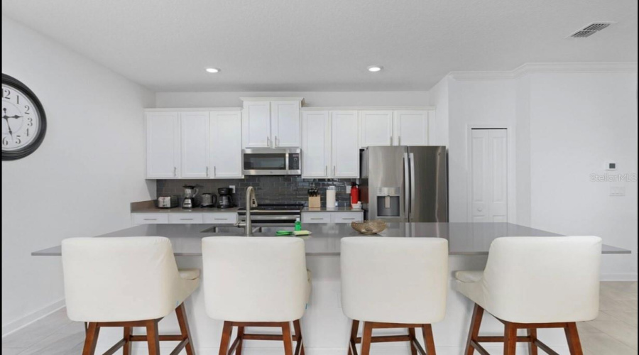 DAVENPORT, Florida 33896, 4 Bedrooms Bedrooms, ,3 BathroomsBathrooms,Residential,For Sale,SPLASH SHOT,0,MFRO6321046