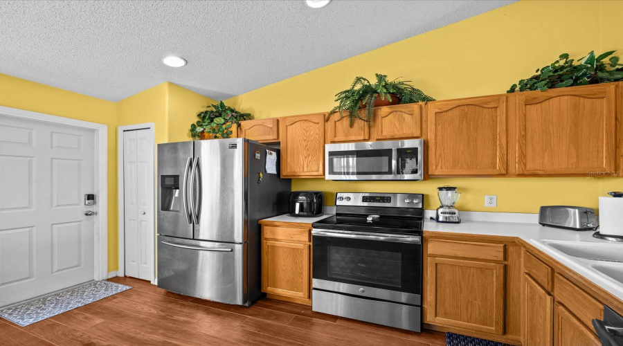 KISSIMMEE, Florida 34747, 3 Bedrooms Bedrooms, ,2 BathroomsBathrooms,Residential,For Sale,SANTEE,0,MFRO6261890