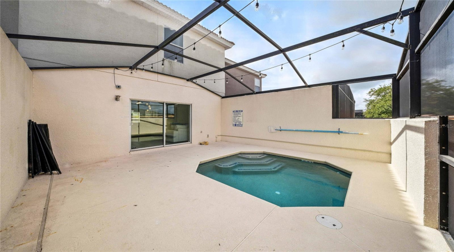 KISSIMMEE, Florida 34746, 3 Bedrooms Bedrooms, ,2 BathroomsBathrooms,Residential,For Sale,LAS FUENTES,0,MFRO6327114