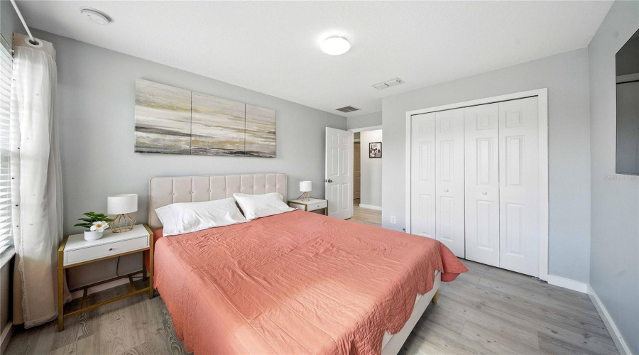 2nd bedroom
