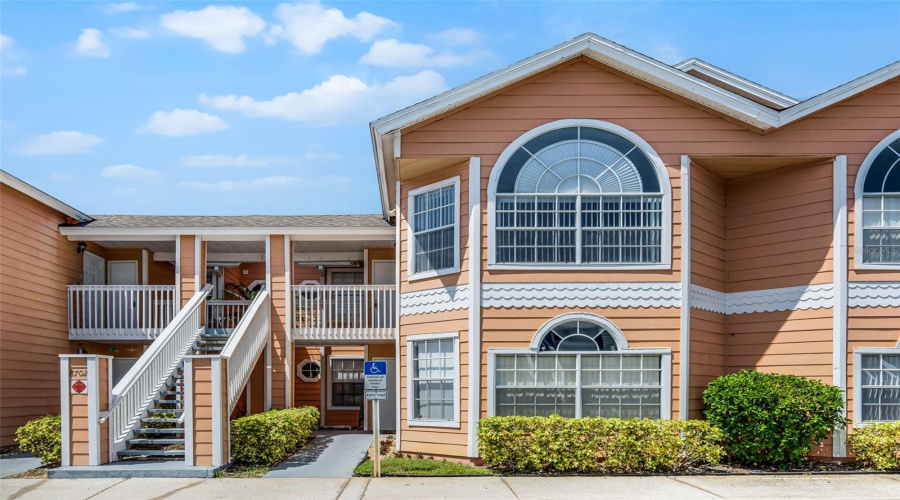 KISSIMMEE, Florida 34747, 3 Bedrooms Bedrooms, ,2 BathroomsBathrooms,Residential,For Sale,KNIGHTSBRIDGE,0,MFRO6328230