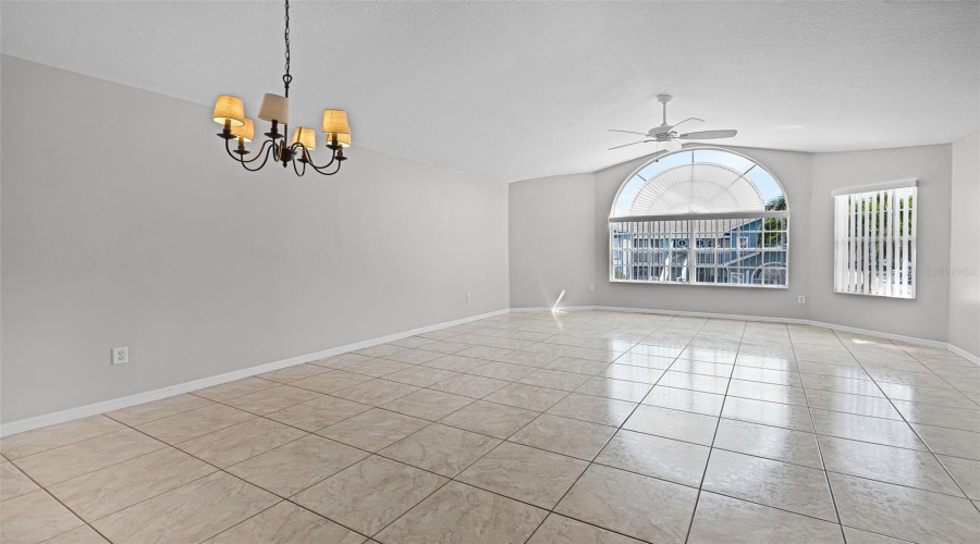 KISSIMMEE, Florida 34747, 3 Bedrooms Bedrooms, ,2 BathroomsBathrooms,Residential,For Sale,KNIGHTSBRIDGE,0,MFRO6328230