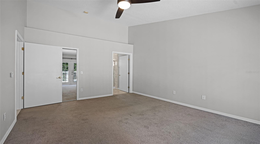 KISSIMMEE, Florida 34747, 3 Bedrooms Bedrooms, ,2 BathroomsBathrooms,Residential,For Sale,KNIGHTSBRIDGE,0,MFRO6328230