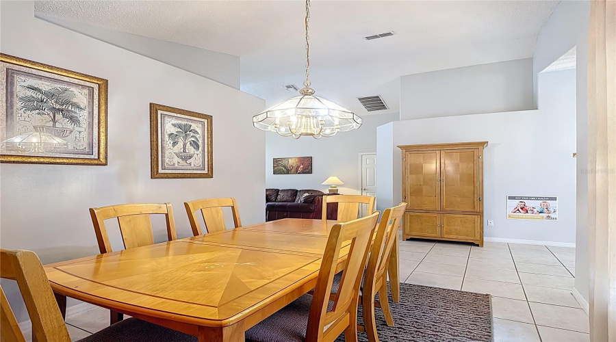 KISSIMMEE, Florida 34747, 4 Bedrooms Bedrooms, ,3 BathroomsBathrooms,Residential,For Sale,ONEIDA,0,MFRO6328417