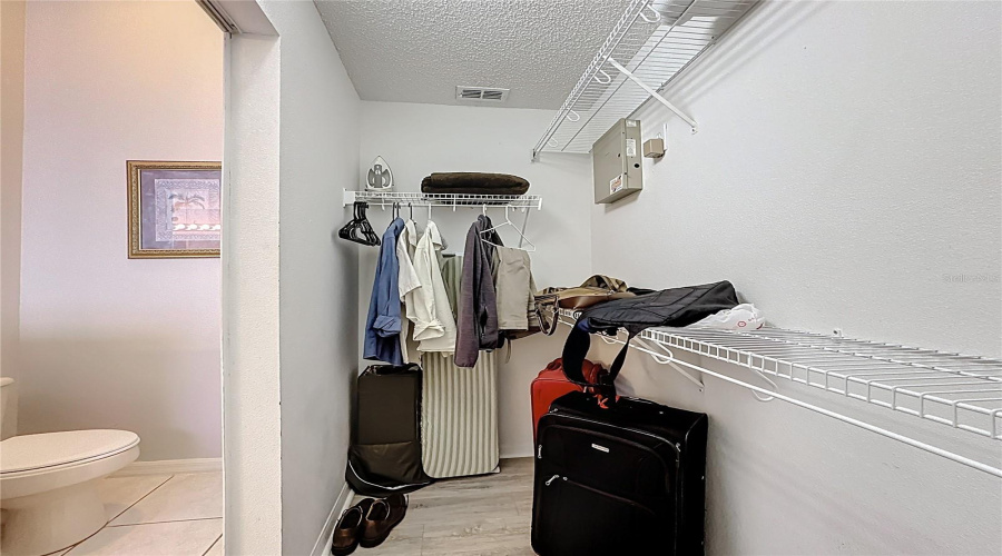 KISSIMMEE, Florida 34747, 4 Bedrooms Bedrooms, ,3 BathroomsBathrooms,Residential,For Sale,ONEIDA,0,MFRO6328417