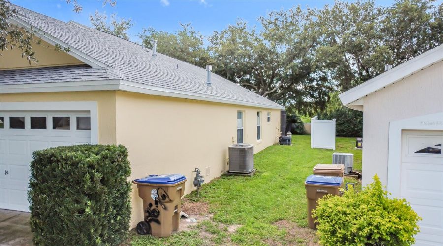 KISSIMMEE, Florida 34747, 4 Bedrooms Bedrooms, ,3 BathroomsBathrooms,Residential,For Sale,ONEIDA,0,MFRO6328417