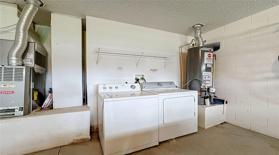 KISSIMMEE, Florida 34747, 4 Bedrooms Bedrooms, ,3 BathroomsBathrooms,Residential,For Sale,ONEIDA,0,MFRO6328417
