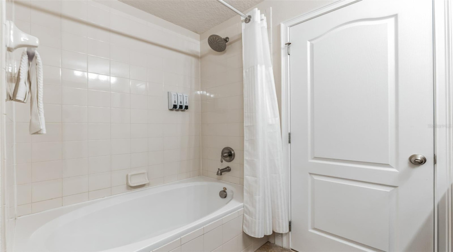 DAVENPORT, Florida 33896, 3 Bedrooms Bedrooms, ,2 BathroomsBathrooms,Residential,For Sale,BROOKSVILLE,0,MFRS5130991