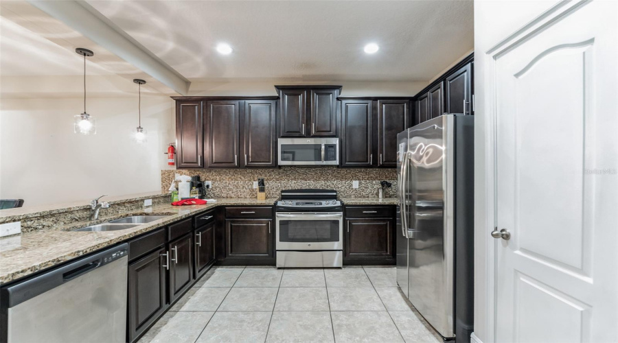 DAVENPORT, Florida 33896, 3 Bedrooms Bedrooms, ,2 BathroomsBathrooms,Residential,For Sale,BROOKSVILLE,0,MFRS5130991