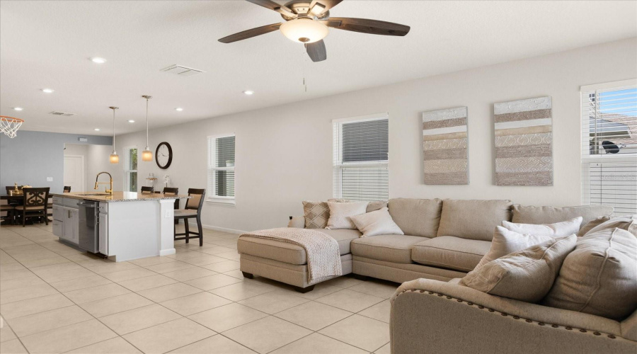 DAVENPORT, Florida 33837, 3 Bedrooms Bedrooms, ,2 BathroomsBathrooms,Residential,For Sale,EUCALYPTUS,0,MFRO6296888