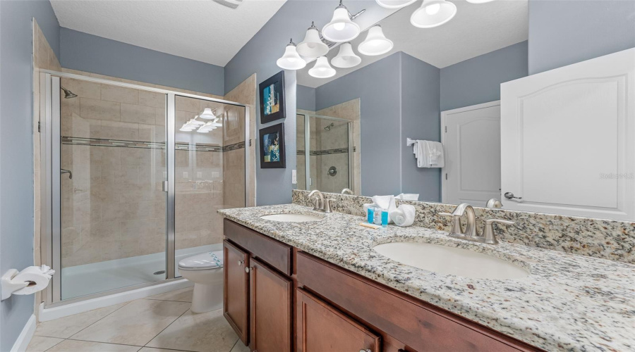 DAVENPORT, Florida 33896, 8 Bedrooms Bedrooms, ,5 BathroomsBathrooms,Residential,For Sale,WEDGE,0,MFRS5131100