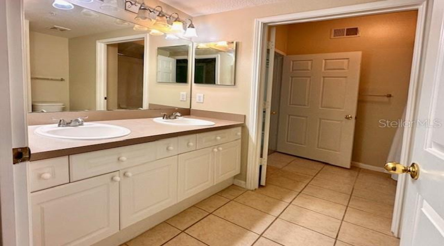 CELEBRATION, Florida 34747, 3 Bedrooms Bedrooms, ,2 BathroomsBathrooms,Residential,For Sale,LONGVIEW,0,MFRS5131184