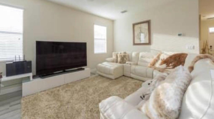 DAVENPORT, Florida 33896, 6 Bedrooms Bedrooms, ,6 BathroomsBathrooms,Residential,For Sale,ROLLING FAIRWAY,0,MFRO6328702