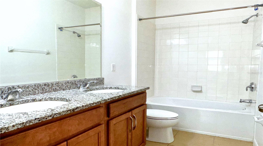 DAVENPORT, Florida 33837, 4 Bedrooms Bedrooms, ,2 BathroomsBathrooms,Residential,For Sale,SWAN SWIM,0,MFRS5131230