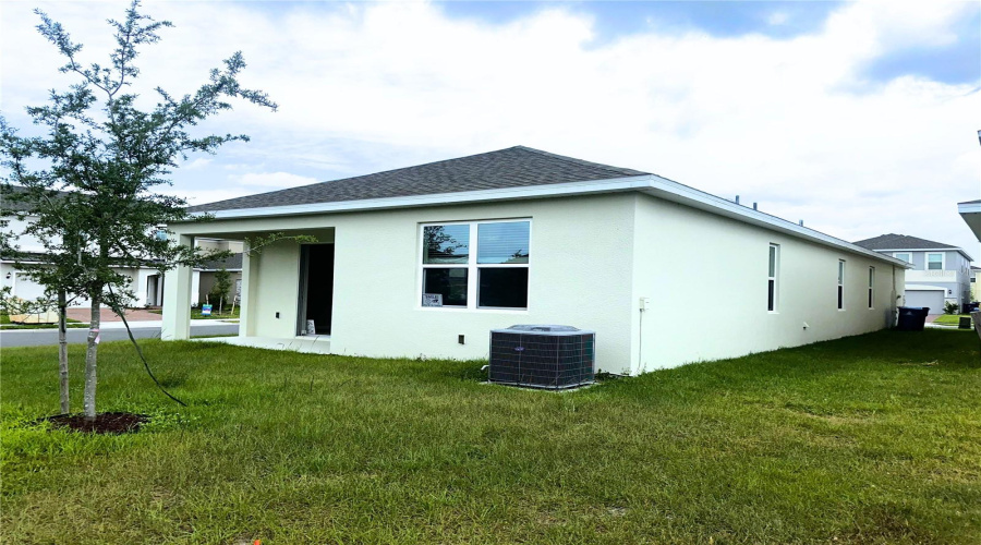 DAVENPORT, Florida 33837, 4 Bedrooms Bedrooms, ,2 BathroomsBathrooms,Residential,For Sale,SWAN SWIM,0,MFRS5131230