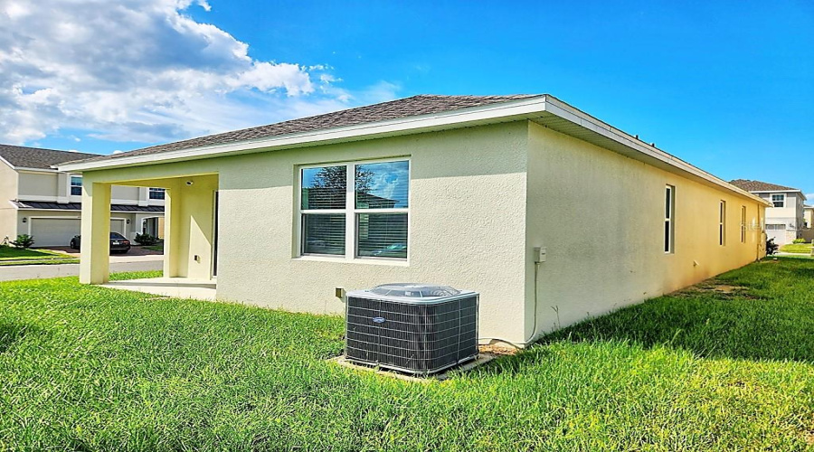 DAVENPORT, Florida 33837, 4 Bedrooms Bedrooms, ,2 BathroomsBathrooms,Residential,For Sale,SWAN SWIM,0,MFRS5131230