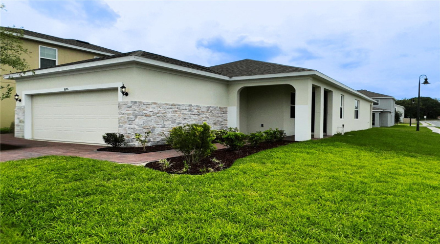 DAVENPORT, Florida 33837, 4 Bedrooms Bedrooms, ,2 BathroomsBathrooms,Residential,For Sale,SWAN SWIM,0,MFRS5131230