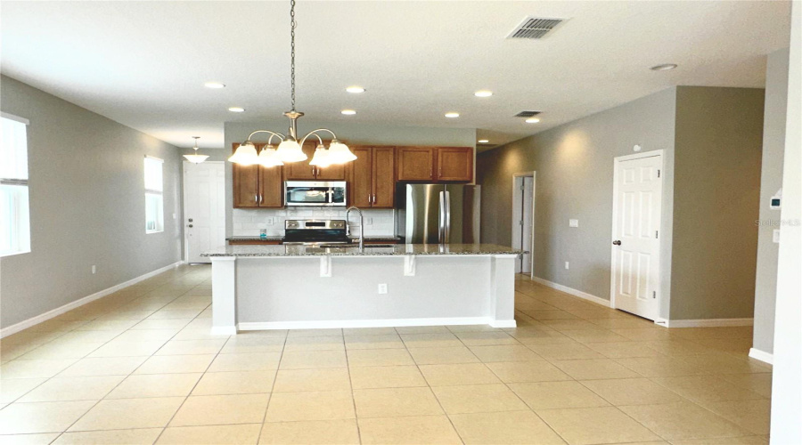 DAVENPORT, Florida 33837, 4 Bedrooms Bedrooms, ,2 BathroomsBathrooms,Residential,For Sale,SWAN SWIM,0,MFRS5131230