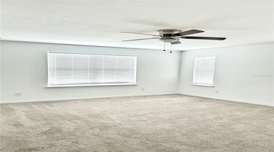 DAVENPORT, Florida 33896, 3 Bedrooms Bedrooms, ,2 BathroomsBathrooms,Residential,For Sale,ABERDEEN,0,MFRO6328815