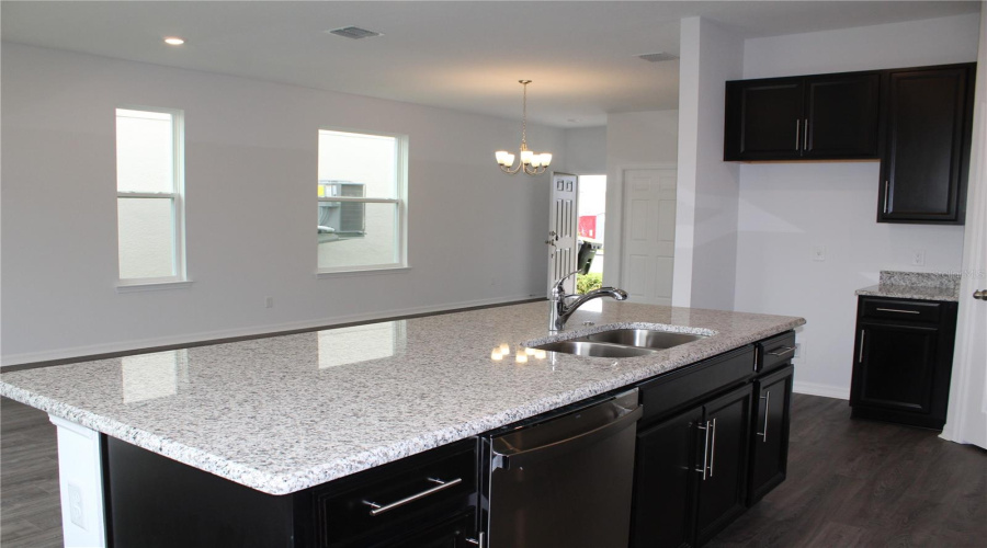 DAVENPORT, Florida 33896, 3 Bedrooms Bedrooms, ,2 BathroomsBathrooms,Residential,For Sale,ABERDEEN,0,MFRO6328815