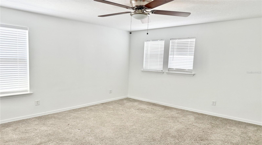 DAVENPORT, Florida 33896, 3 Bedrooms Bedrooms, ,2 BathroomsBathrooms,Residential,For Sale,ABERDEEN,0,MFRO6328815