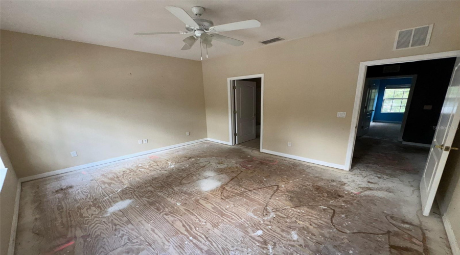 KISSIMMEE, Florida 34746, 4 Bedrooms Bedrooms, ,2 BathroomsBathrooms,Residential,For Sale,CARAVELLE,0,MFRO6328787