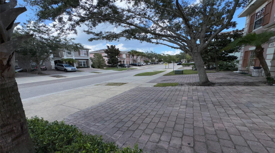 KISSIMMEE, Florida 34746, 4 Bedrooms Bedrooms, ,2 BathroomsBathrooms,Residential,For Sale,CARAVELLE,0,MFRO6328787