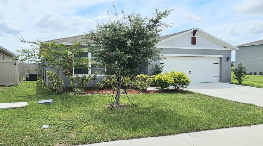 DAVENPORT, Florida 33837, 4 Bedrooms Bedrooms, ,2 BathroomsBathrooms,Residential,For Sale,CASCADES,0,MFRO6328839