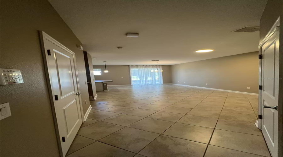 DAVENPORT, Florida 33896, 3 Bedrooms Bedrooms, ,2 BathroomsBathrooms,Residential,For Sale,ROYAL ST GEORGE,0,MFRO6328833