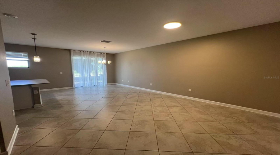 DAVENPORT, Florida 33896, 3 Bedrooms Bedrooms, ,2 BathroomsBathrooms,Residential,For Sale,ROYAL ST GEORGE,0,MFRO6328833