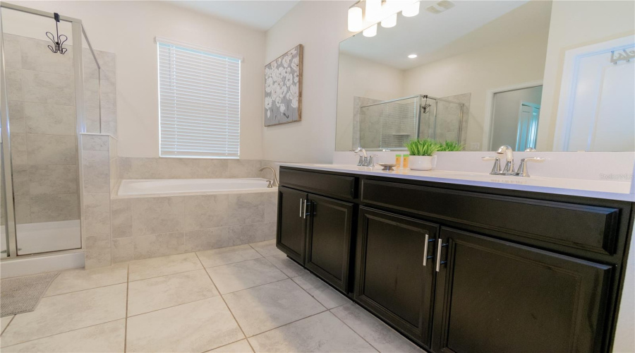 DAVENPORT, Florida 33896, 3 Bedrooms Bedrooms, ,2 BathroomsBathrooms,Residential,For Sale,OCEAN COURSE,0,MFRS5131278