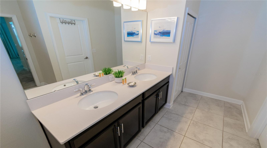 DAVENPORT, Florida 33896, 3 Bedrooms Bedrooms, ,2 BathroomsBathrooms,Residential,For Sale,OCEAN COURSE,0,MFRS5131278