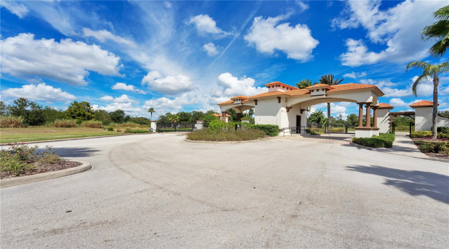DAVENPORT, Florida 33837, 4 Bedrooms Bedrooms, ,3 BathroomsBathrooms,Residential,For Sale,PALOMA,0,MFRO6328985