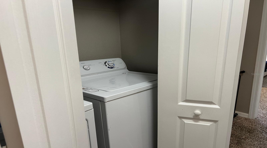 KISSIMMEE, Florida 34747, 4 Bedrooms Bedrooms, ,3 BathroomsBathrooms,Residential,For Sale,BANANA PALM,0,MFRO6326328