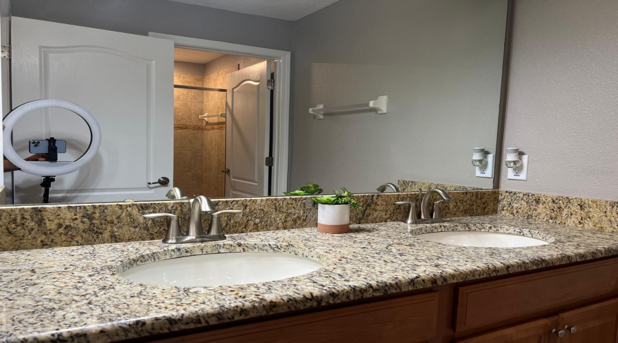 KISSIMMEE, Florida 34747, 4 Bedrooms Bedrooms, ,3 BathroomsBathrooms,Residential,For Sale,BANANA PALM,0,MFRO6326328