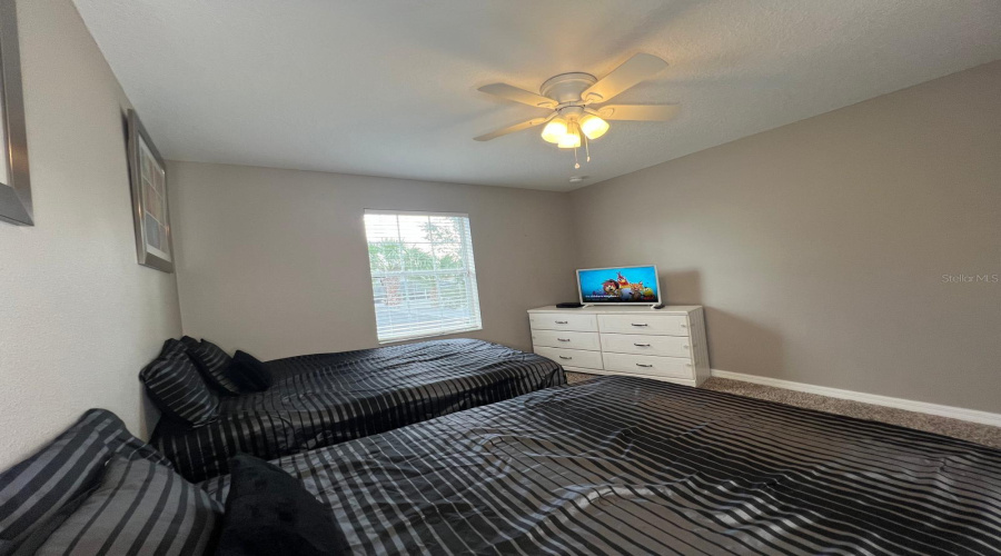 KISSIMMEE, Florida 34747, 4 Bedrooms Bedrooms, ,3 BathroomsBathrooms,Residential,For Sale,BANANA PALM,0,MFRO6326328