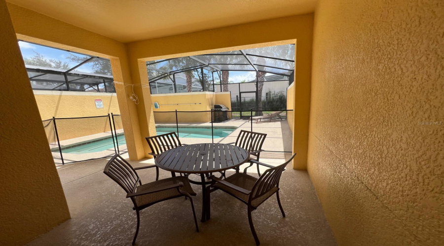 KISSIMMEE, Florida 34747, 4 Bedrooms Bedrooms, ,3 BathroomsBathrooms,Residential,For Sale,BANANA PALM,0,MFRO6326328