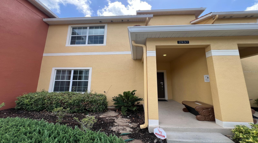 KISSIMMEE, Florida 34747, 4 Bedrooms Bedrooms, ,3 BathroomsBathrooms,Residential,For Sale,BANANA PALM,0,MFRO6326328