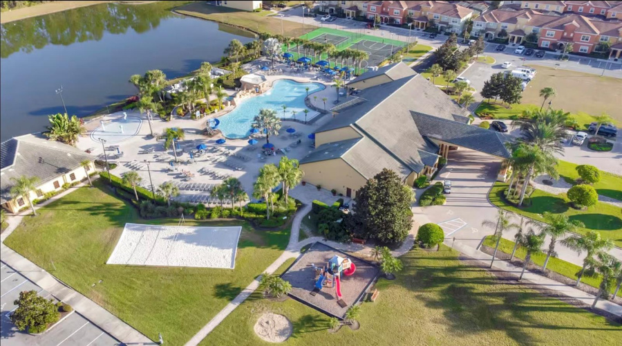 KISSIMMEE, Florida 34747, 4 Bedrooms Bedrooms, ,3 BathroomsBathrooms,Residential,For Sale,BANANA PALM,0,MFRO6326328