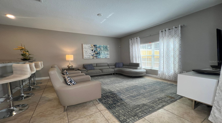 KISSIMMEE, Florida 34747, 4 Bedrooms Bedrooms, ,3 BathroomsBathrooms,Residential,For Sale,BANANA PALM,0,MFRO6326328