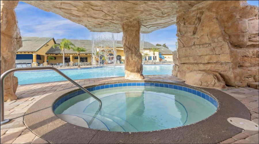 KISSIMMEE, Florida 34747, 4 Bedrooms Bedrooms, ,3 BathroomsBathrooms,Residential,For Sale,BANANA PALM,0,MFRO6326328