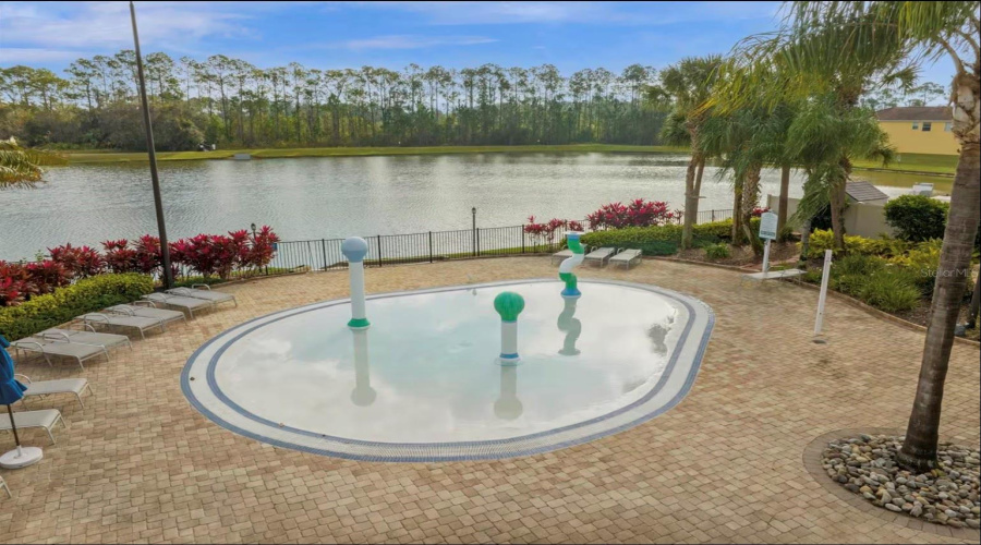 KISSIMMEE, Florida 34747, 4 Bedrooms Bedrooms, ,3 BathroomsBathrooms,Residential,For Sale,BANANA PALM,0,MFRO6326328