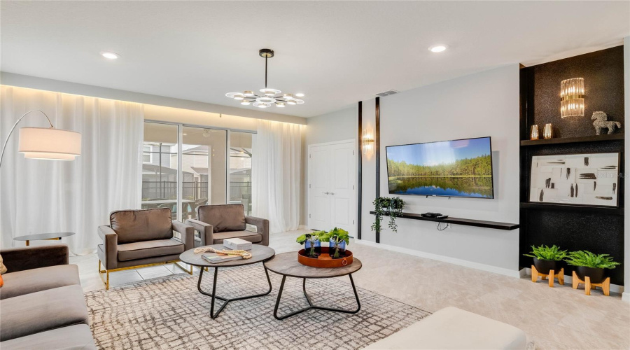 DAVENPORT, Florida 33897, 6 Bedrooms Bedrooms, ,5 BathroomsBathrooms,Residential,For Sale,ALOHA,0,MFRO6308656