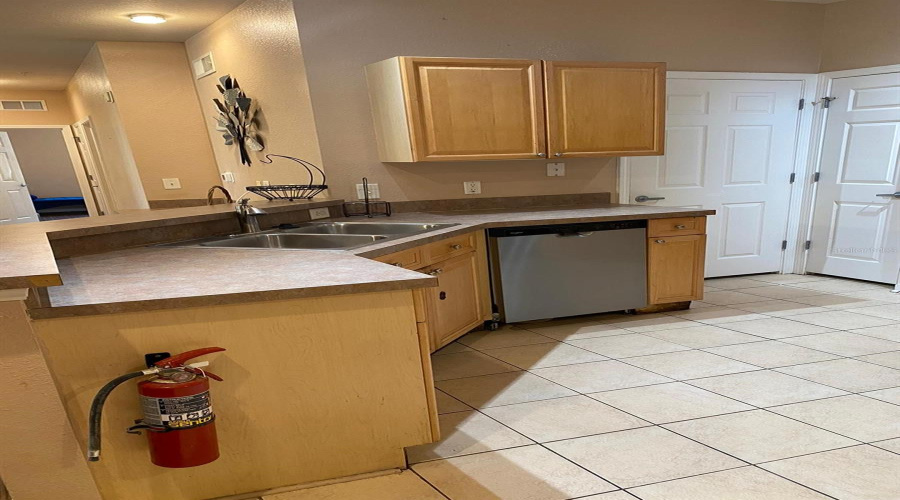 DAVENPORT, Florida 33896, 3 Bedrooms Bedrooms, ,2 BathroomsBathrooms,Residential,For Sale,TERRACE RIDGE,0,MFRTB8408723
