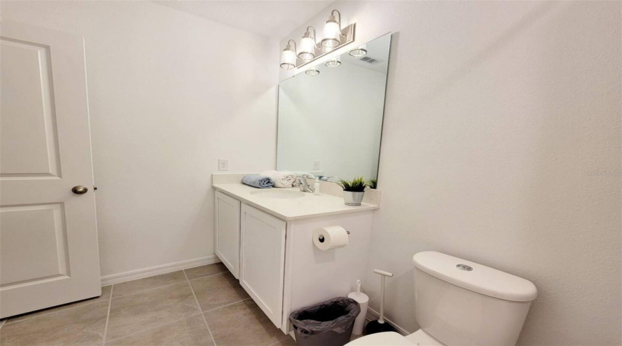 DAVENPORT, Florida 33896, 5 Bedrooms Bedrooms, ,4 BathroomsBathrooms,Residential,For Sale,DERWENT,0,MFRO6270251